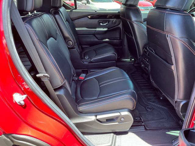 Certified 2025 Honda Pilot TrailSport image 15