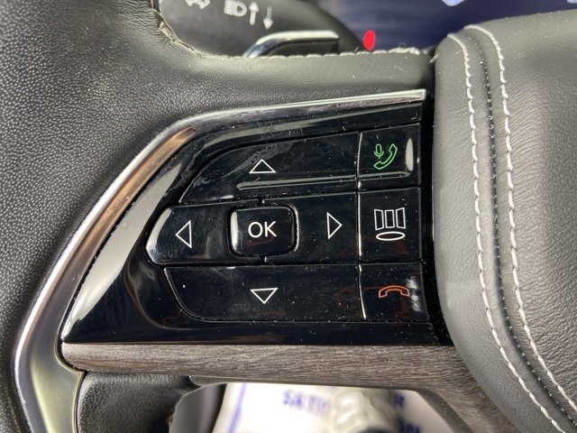 Used 2022 Jeep Grand Cherokee L Overland w/ Luxury Tech Group IV image 19