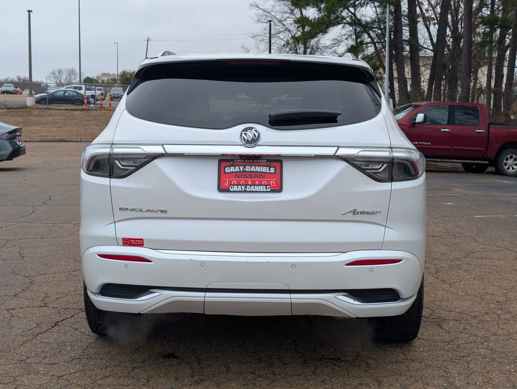 Used 2022 Buick Enclave Avenir w/ Avenir Technology Package image 5