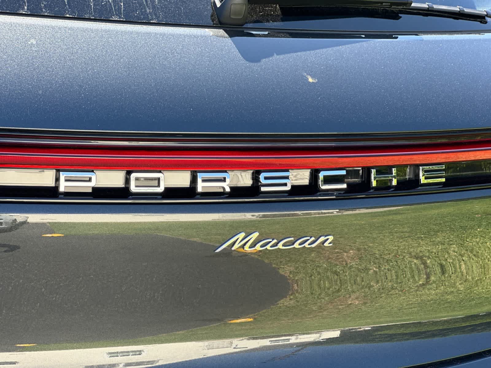 New 2026 Porsche Macan AWD/4WD image 32