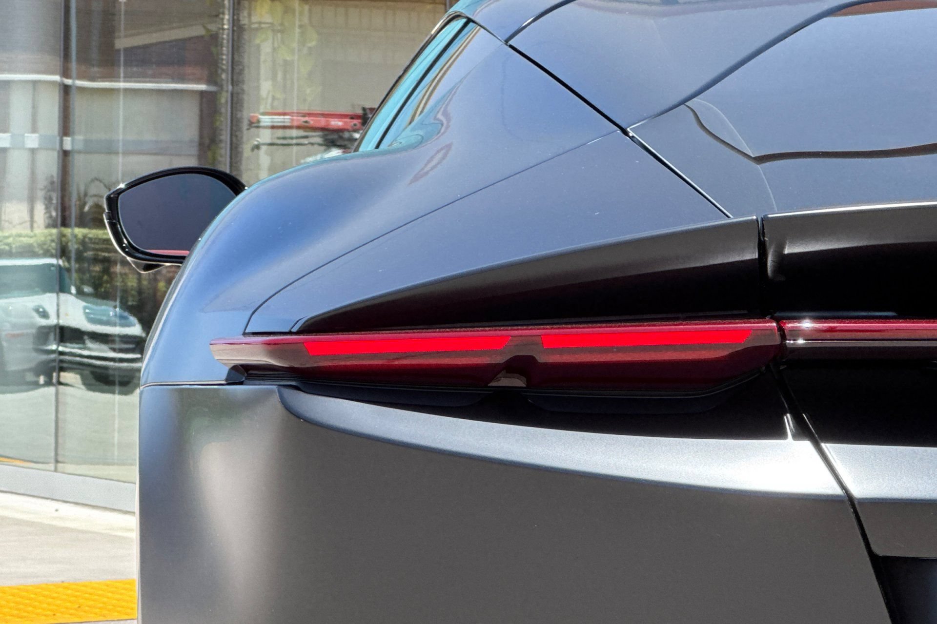 Used 2025 Ferrari 12Cilindri RWD image 35