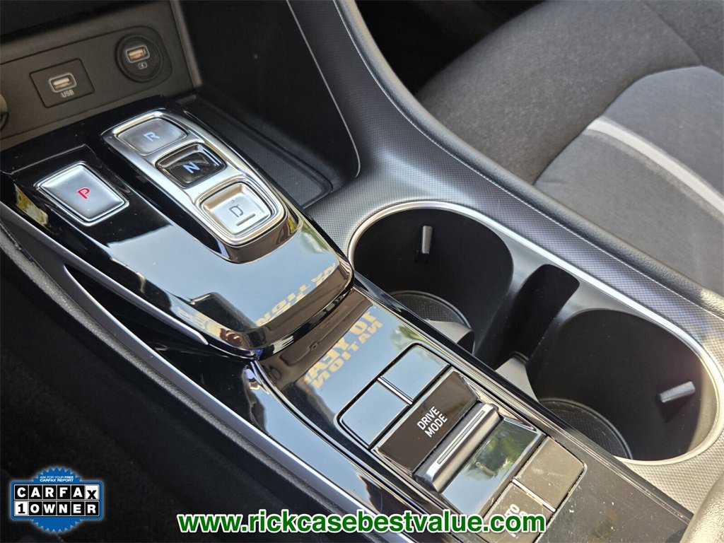 Used 2022 Hyundai Sonata SE w/ Cargo Package image 24