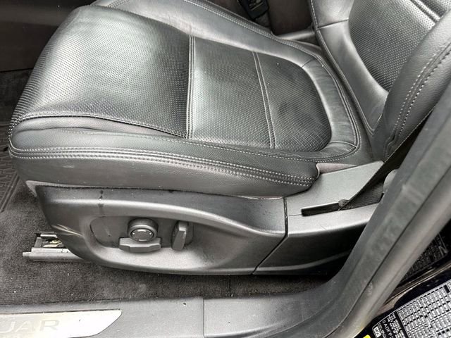 Used 2020 Jaguar E-PACE SE image 19