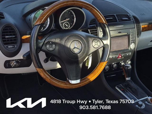 Used 2010 Mercedes-Benz SLK 300 image 21