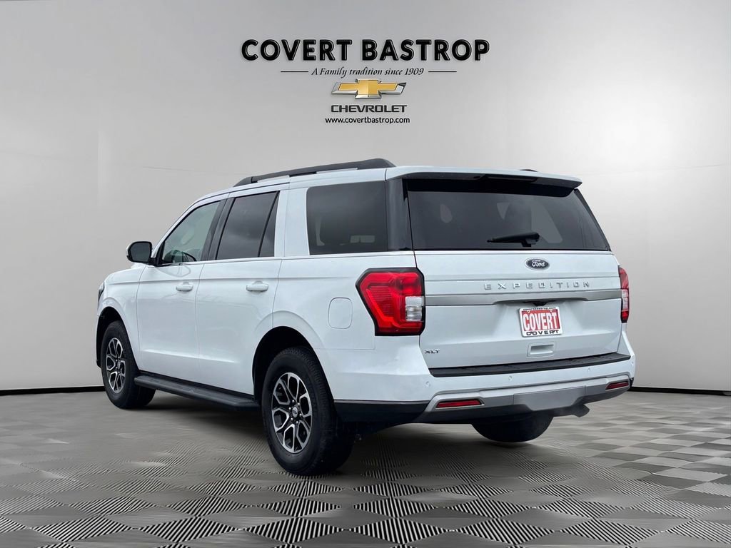 Used 2024 Ford Expedition XLT RWD image 5