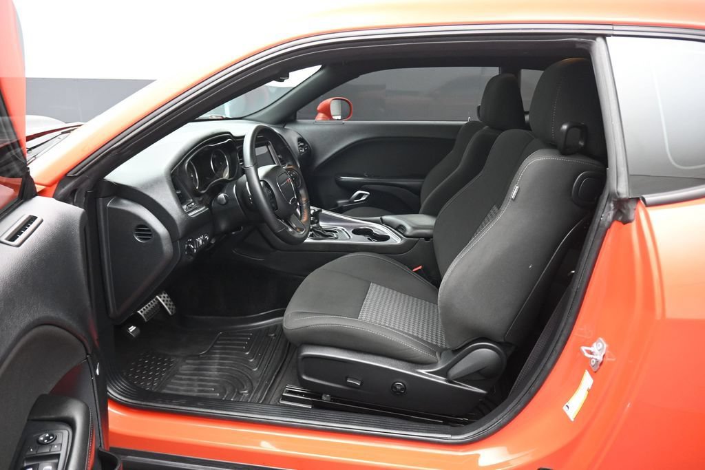 Used 2018 Dodge Challenger R/T Scat Pack RWD image 12