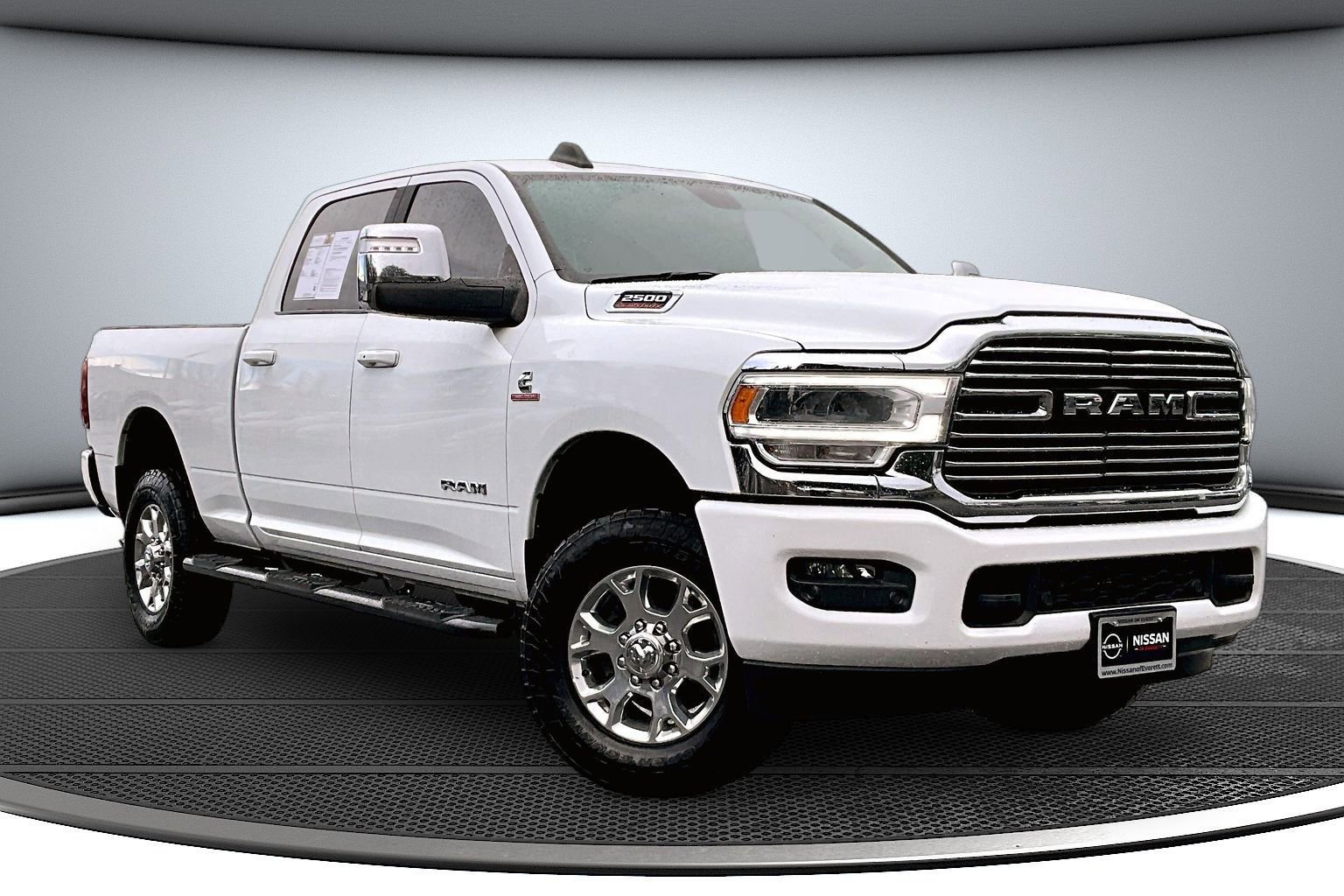 Used 2024 RAM 2500 Laramie AWD/4WD image 1