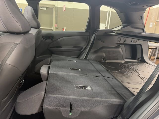 Certified 2025 Subaru Forester Premium image 13