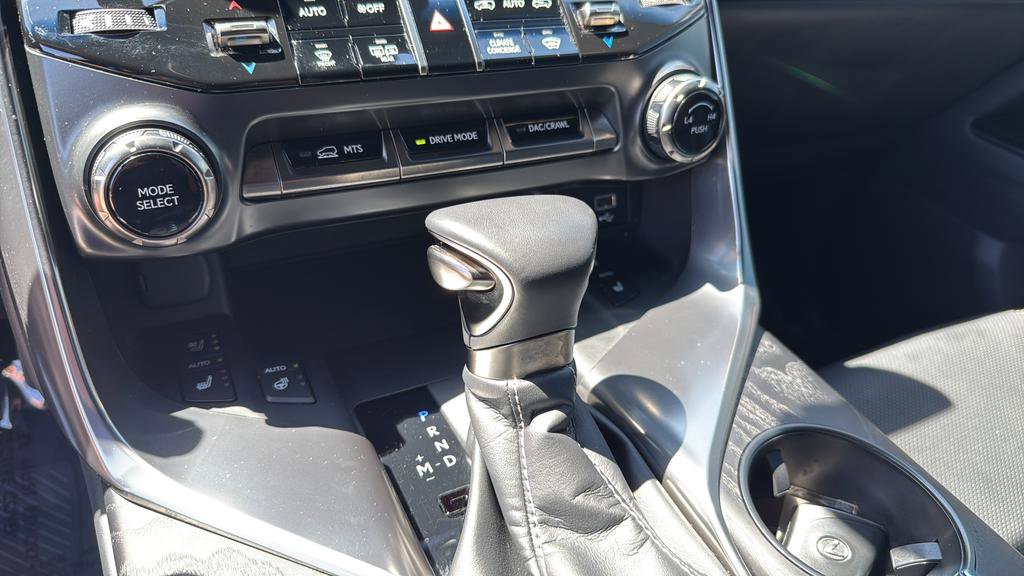 Used 2023 Lexus LX 600 4WD w/ Appearance Package image 32