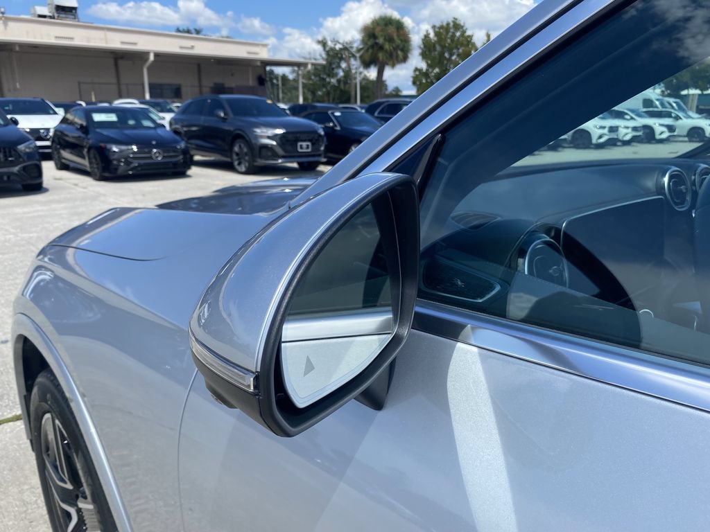 Used 2023 Mercedes-Benz GLC 300 w/ AMG Line image 19