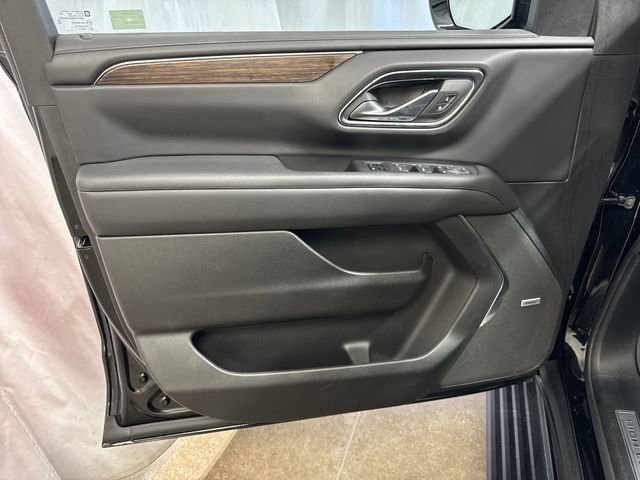 Used 2024 Chevrolet Tahoe High Country AWD/4WD image 27