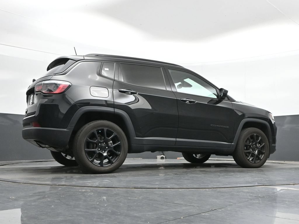 Used 2022 Jeep Compass Latitude w/ Convenience Group AWD/4WD image 38