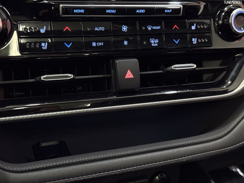 Used 2020 Toyota Highlander Platinum AWD/4WD image 48