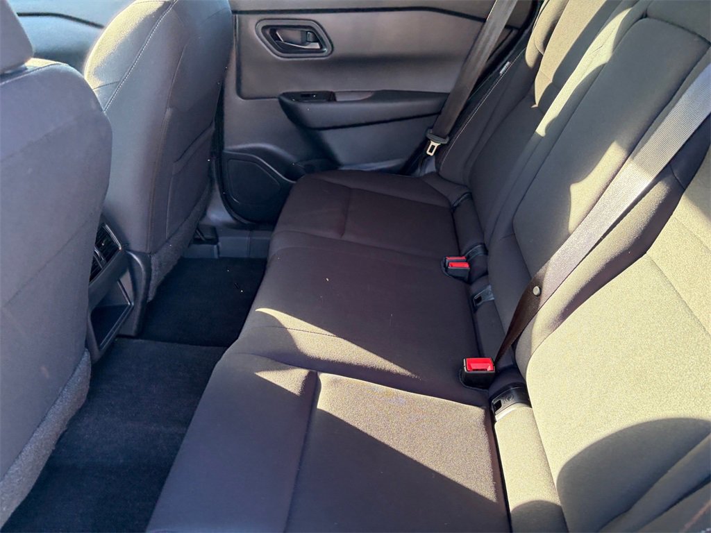 Certified 2025 Nissan Rogue S image 25