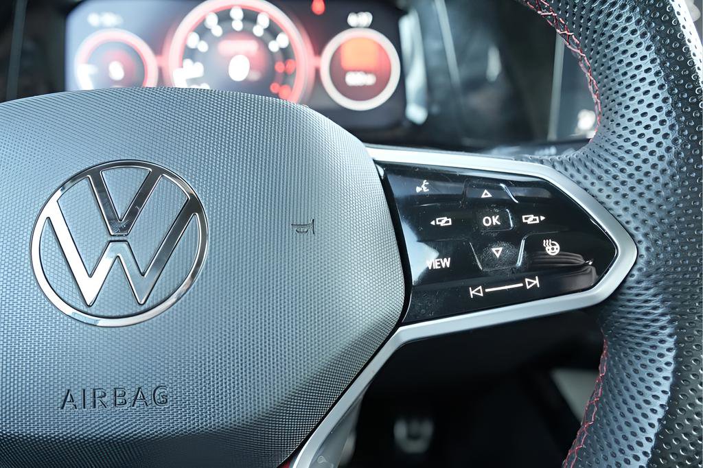 Used 2024 Volkswagen GTI SE w/ SE Leather Seats Package FWD image 31