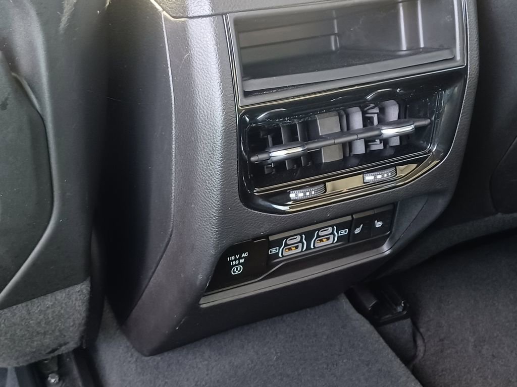 Used 2023 Jeep Grand Cherokee Limited w/ Trailer Tow Prep Group (B) image 39