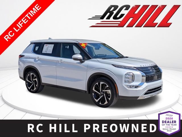 Used 2024 Mitsubishi Outlander SE FWD image 1