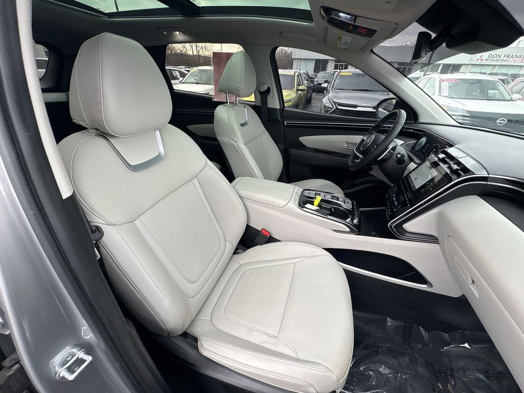 Used 2023 Hyundai Tucson Limited w/ Cargo Package FWD image 25