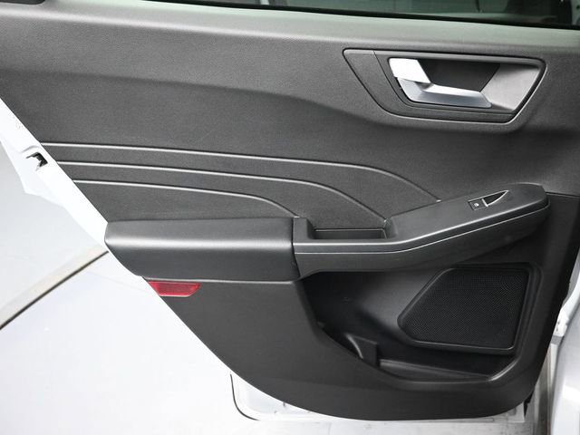 Used 2025 Ford Escape ST-Line FWD image 24