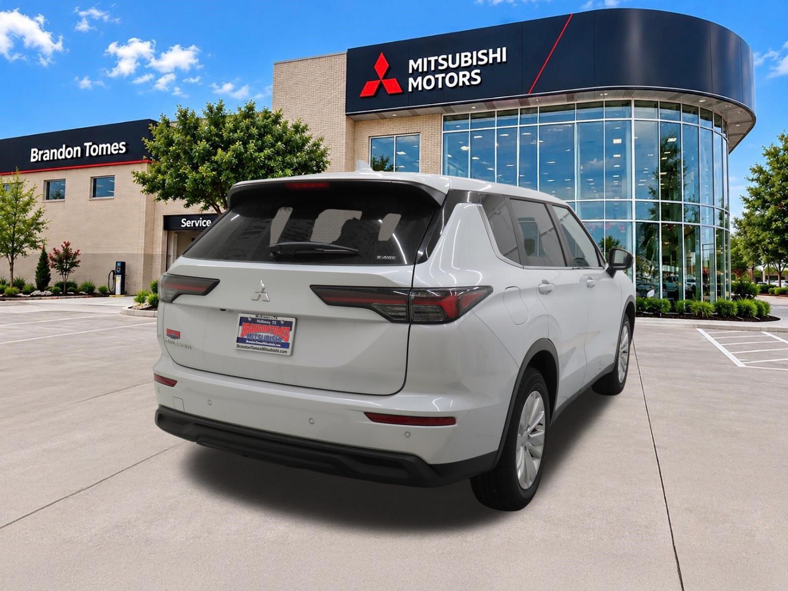 New 2026 Mitsubishi Outlander ES AWD/4WD image 3