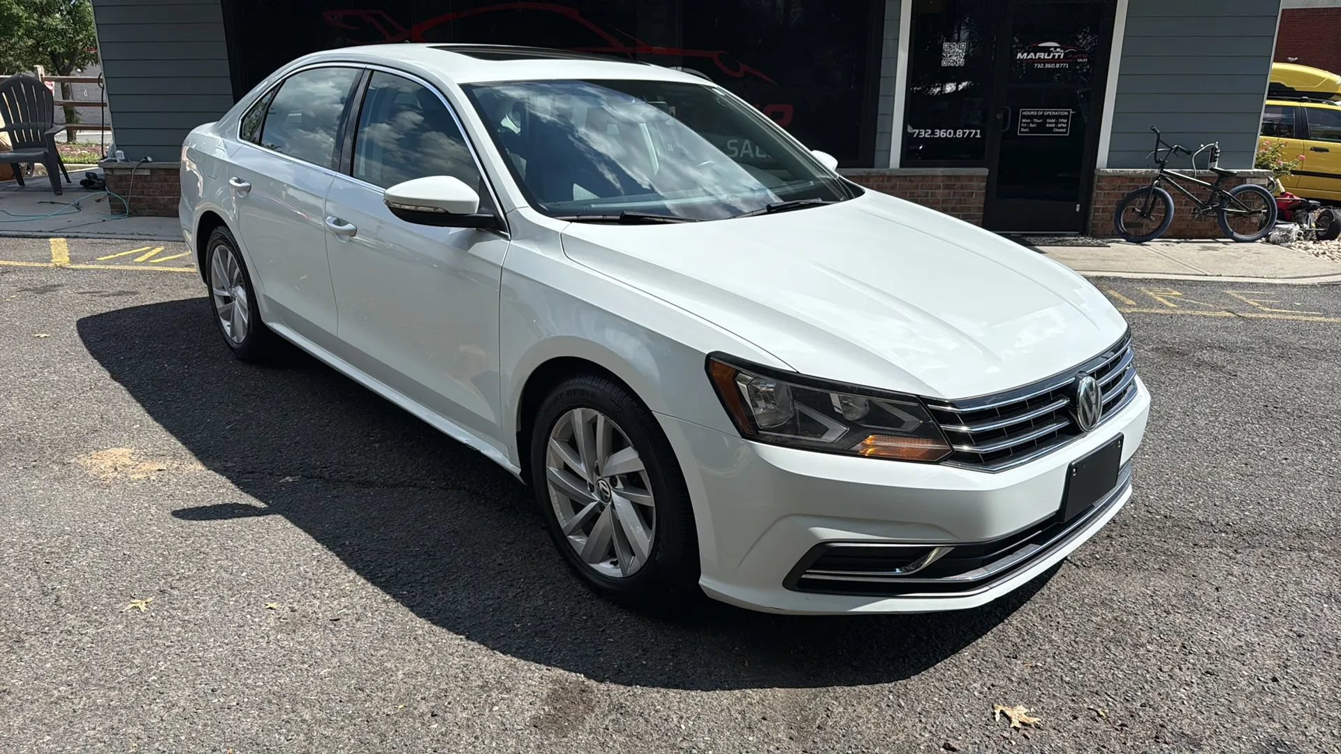 Used 2018 Volkswagen Passat 2.0T SE FWD image 3