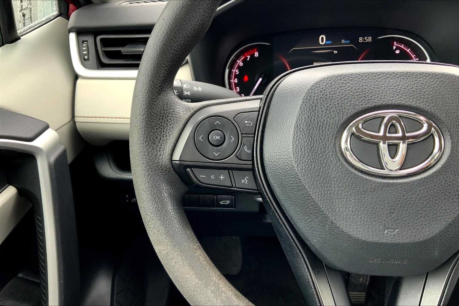 Used 2023 Toyota RAV4 XLE w/ Convenience Package FWD image 24