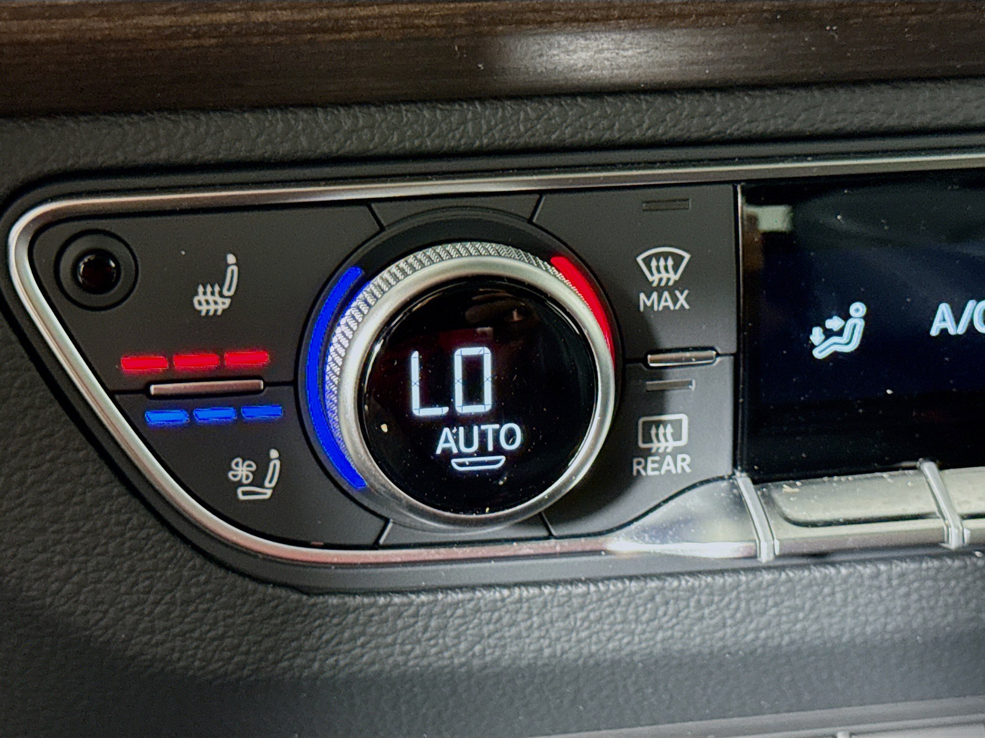 Used 2024 Audi Q5 e Prestige AWD/4WD image 22