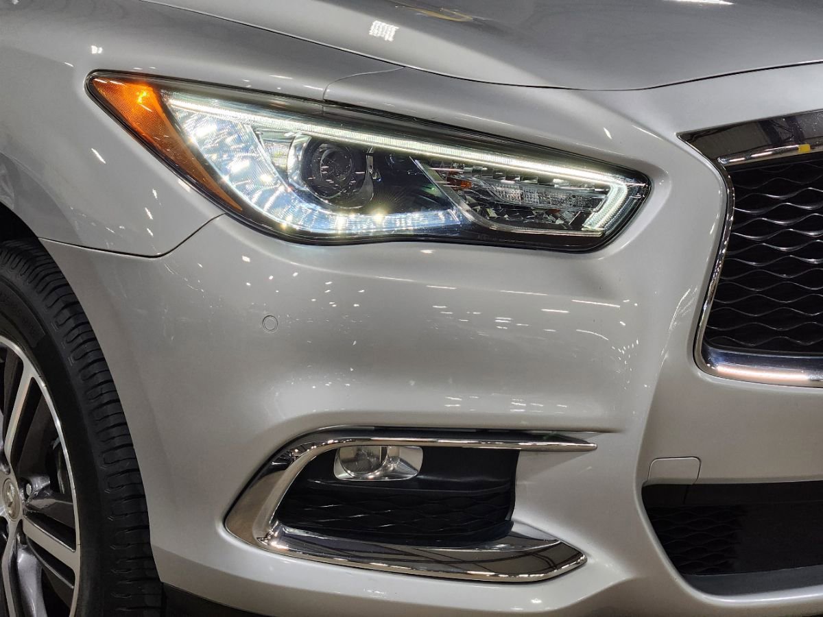 Used 2019 INFINITI QX60 Luxe w/ Essential Package image 13