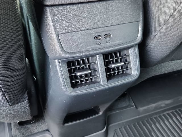 New 2027 Chevrolet Equinox LT w/ LPO, Floor Liner Package FWD image 16