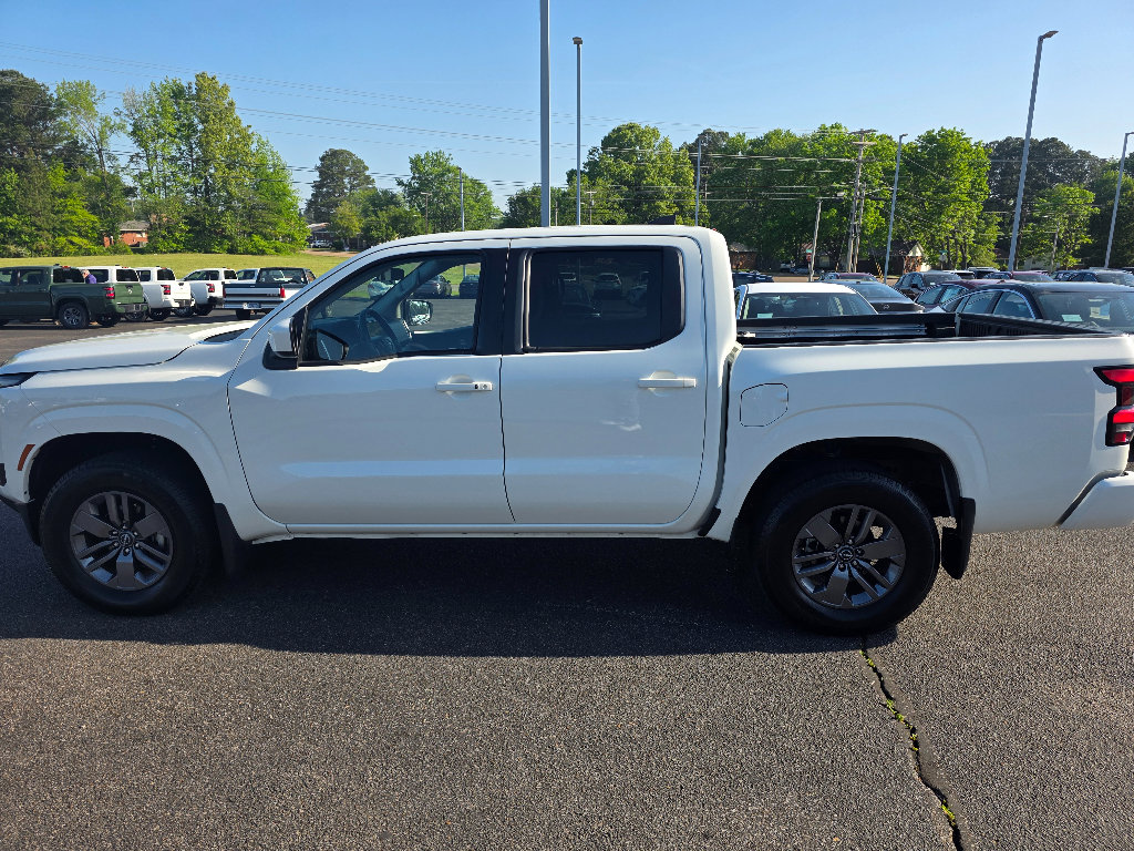 Used 2025 Nissan Frontier SV w/ SV Convenience Package AWD/4WD image 6