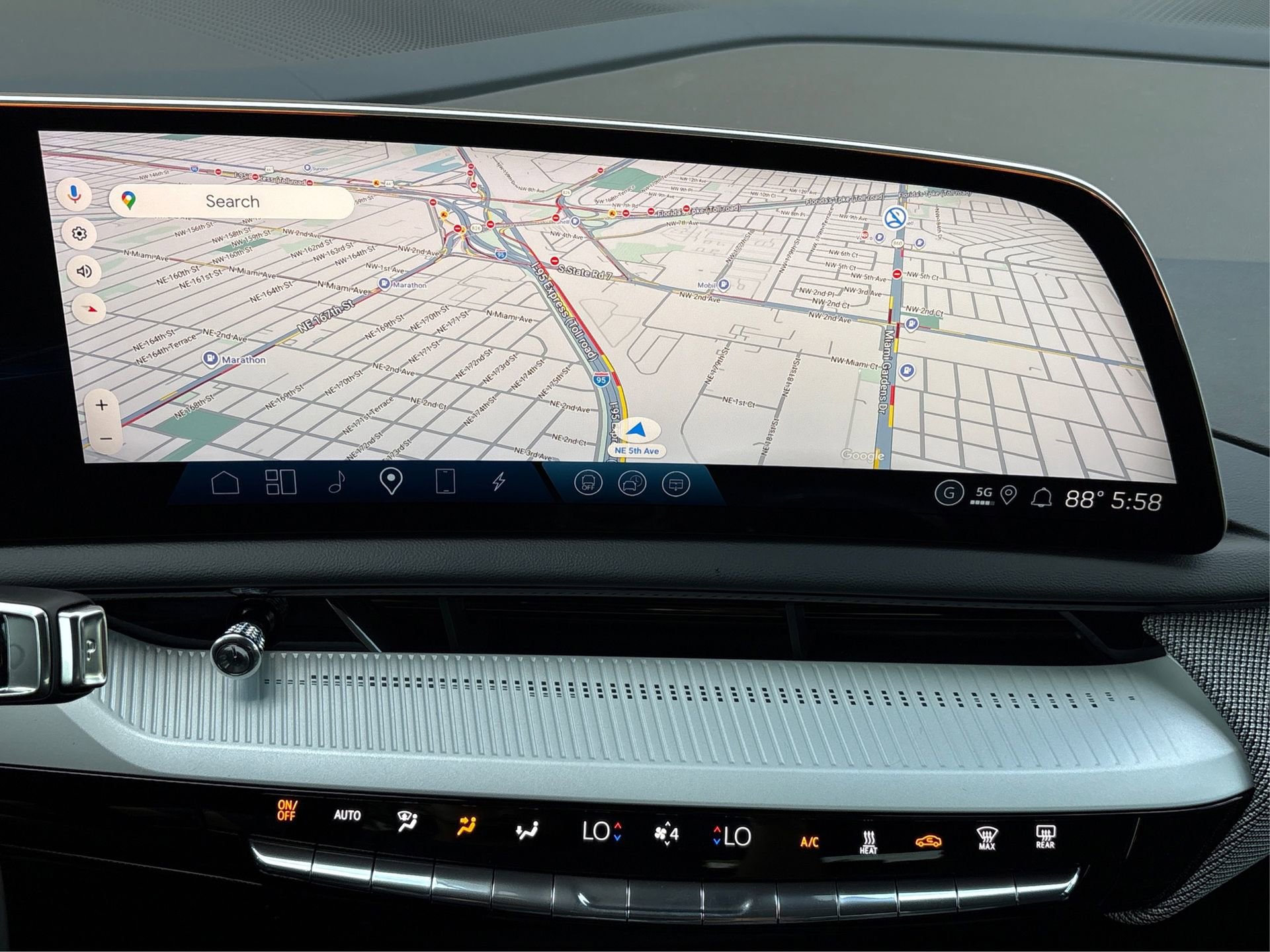 New 2026 Cadillac Optiq Luxury 1 image 24