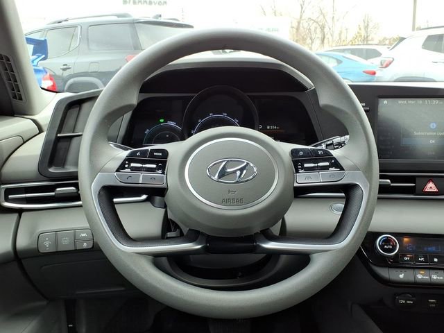 Used 2023 Hyundai Elantra Blue w/ Preferred Accessory Package image 21