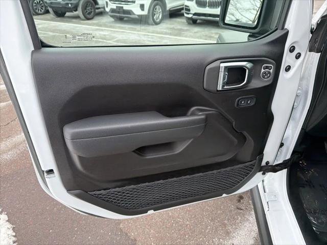 Certified 2025 Jeep Wrangler Unlimited Rubicon 4xe w/ Safety Group image 6