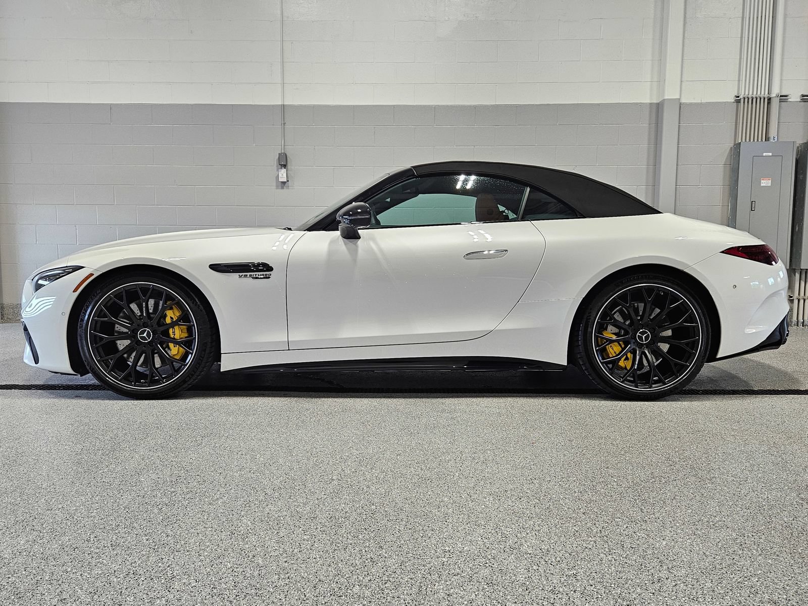 Used 2022 Mercedes-Benz SL 63 AMG 4MATIC image 7