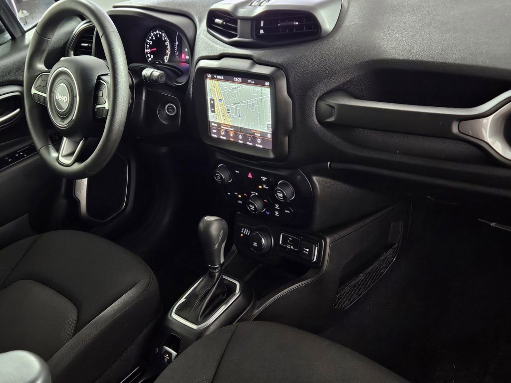 Used 2023 Jeep Renegade Latitude image 31