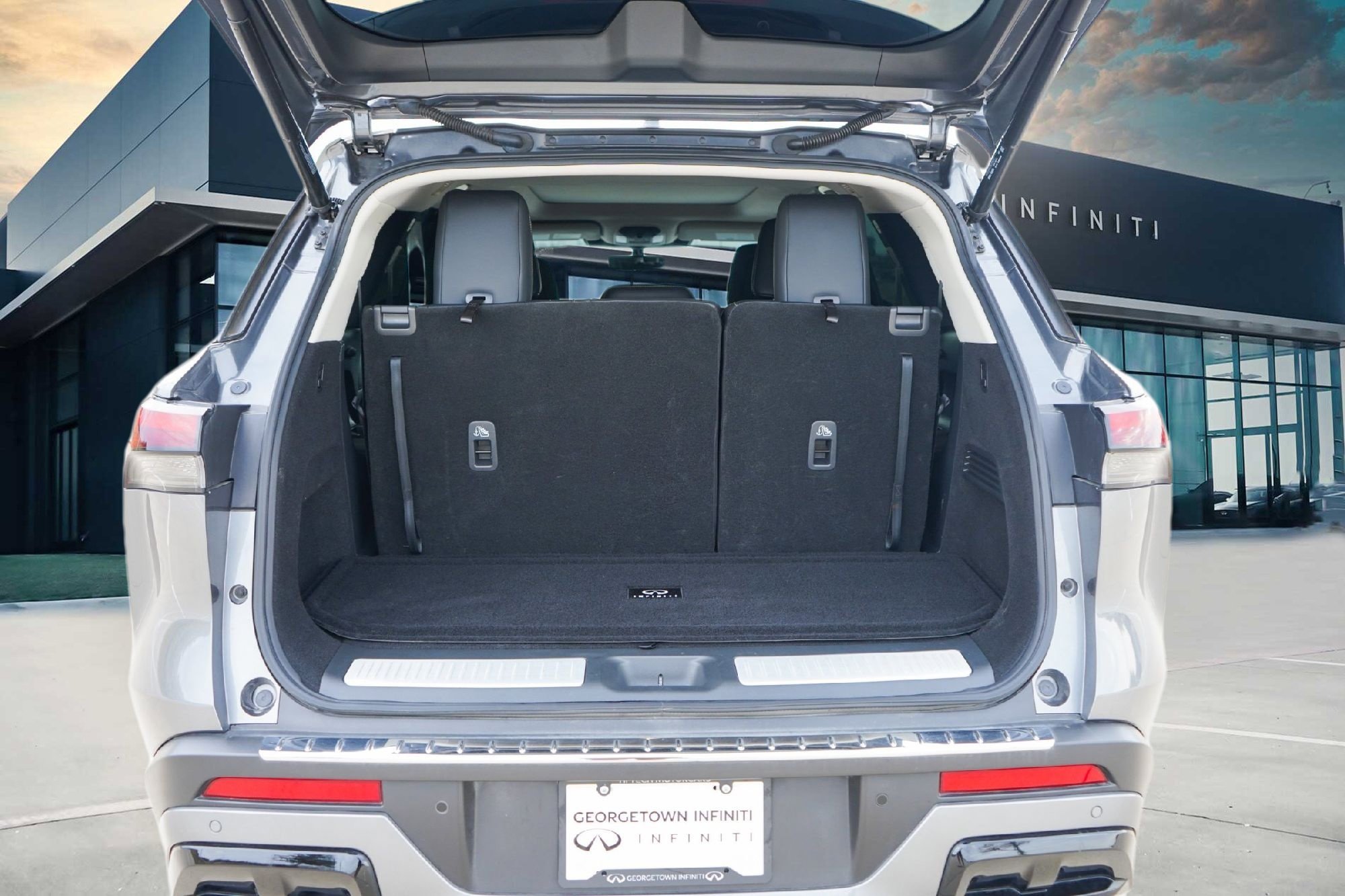 Certified 2023 INFINITI QX60 Luxe w/ Vision Package image 25