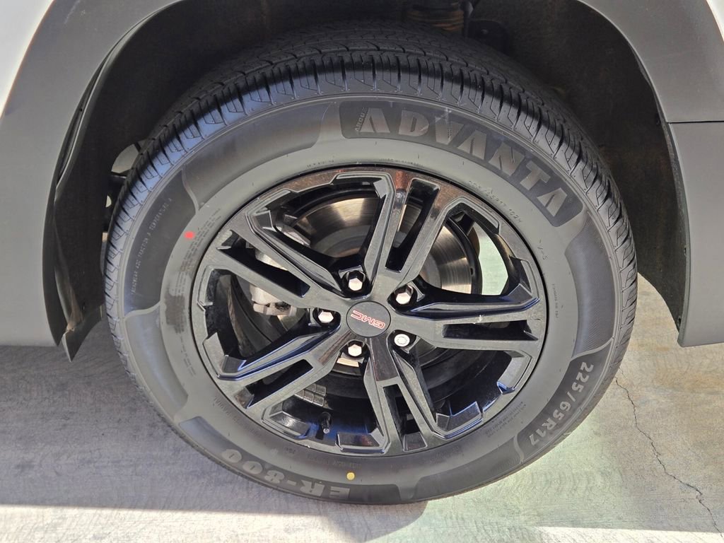 Used 2024 GMC Terrain AT4 AWD/4WD image 10