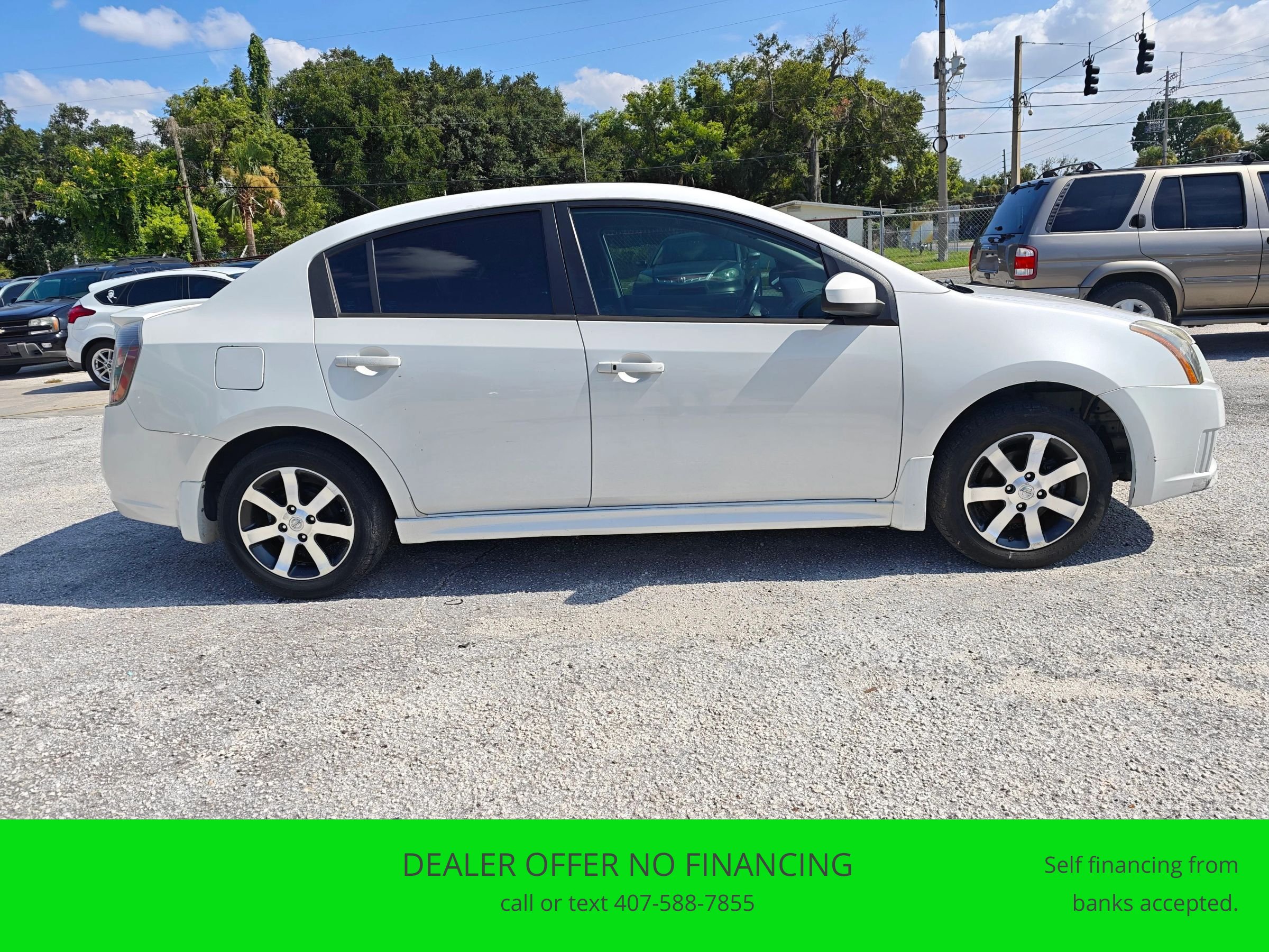 Used 2012 Nissan Sentra 2.0 SR w/ Special Edition Pkg FWD image 6