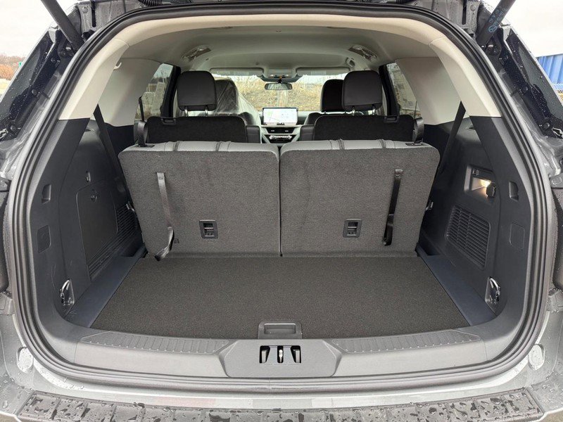 New 2026 Ford Explorer Active image 6