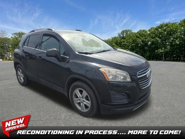 Used 2016 Chevrolet Trax LT w/ LT Convenience Package FWD image 1