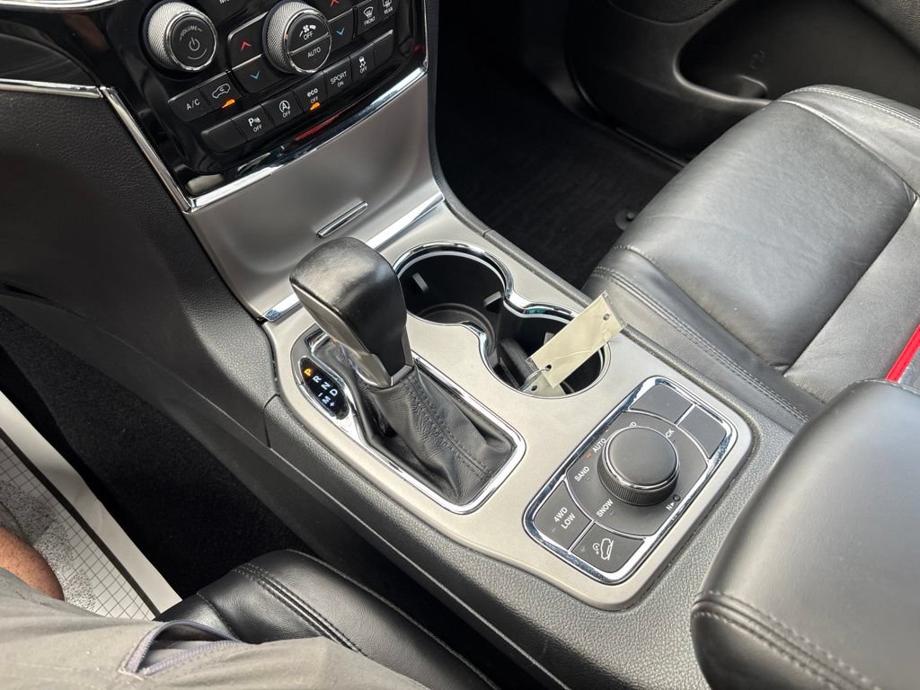 Used 2019 Jeep Grand Cherokee Limited w/ Trailer Tow Group IV AWD/4WD image 32