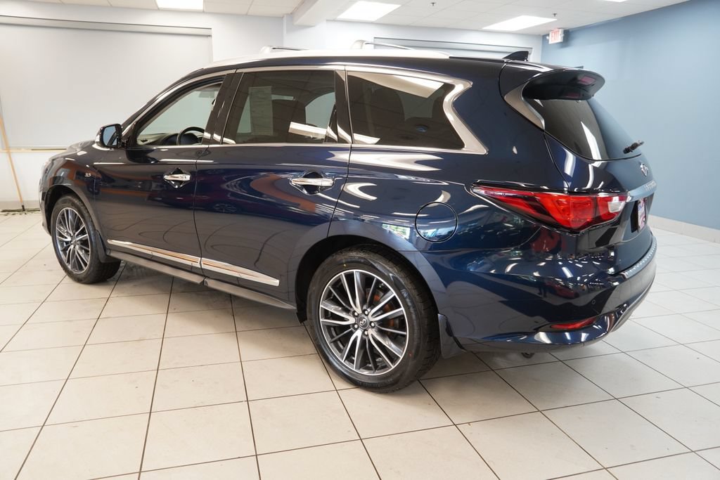Used 2018 INFINITI QX60 Luxe w/ Deluxe Technology Package AWD/4WD image 8