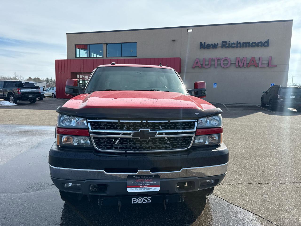 Used 2005 Chevrolet Silverado 2500 LT w/ Heavy-Duty Power Package image 8