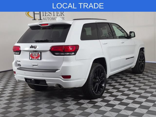 Certified 2022 Jeep Grand Cherokee Laredo X AWD/4WD image 9