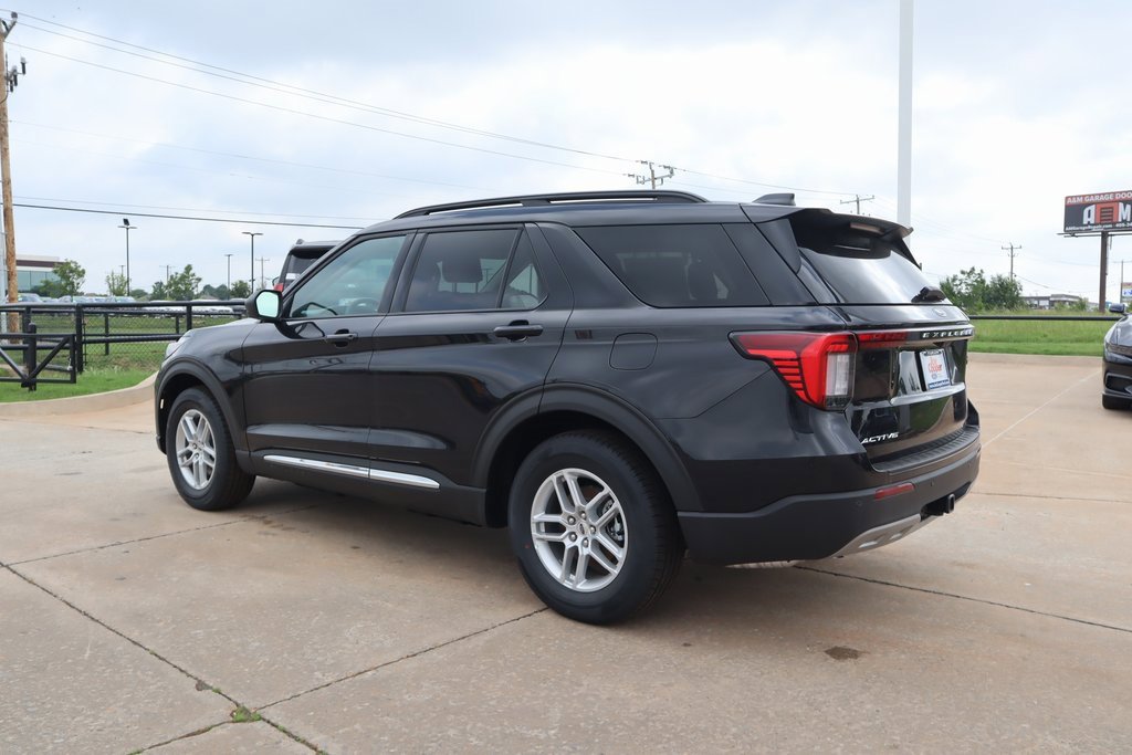 New 2025 Ford Explorer Active w/ Active Comfort Package image 11