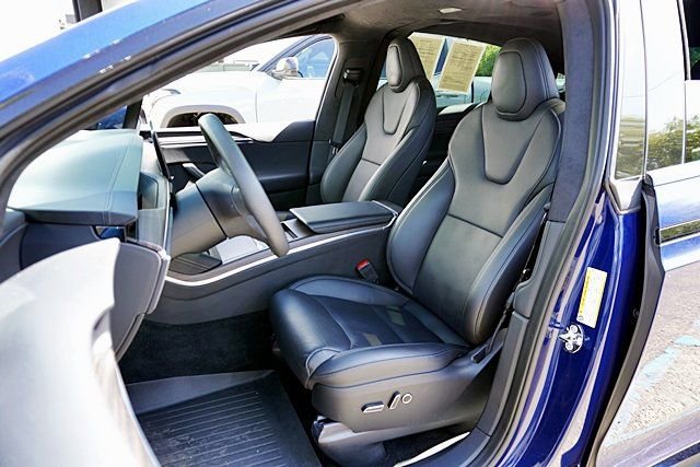 Used 2023 Tesla Model X AWD/4WD image 16