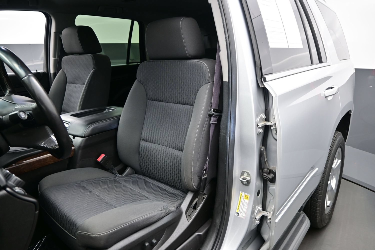 Used 2017 Chevrolet Tahoe LS w/ All-Season Package AWD/4WD image 12