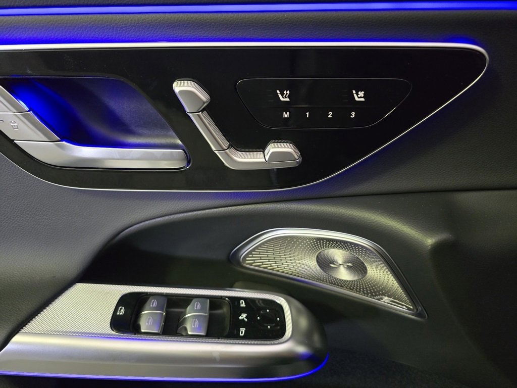 Used 2026 Mercedes-Benz E 350 4MATIC Sedan image 10