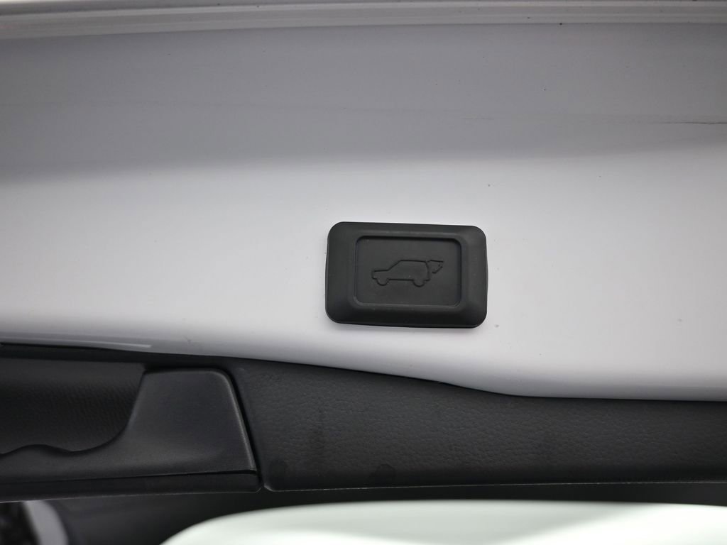 Used 2023 Toyota RAV4 Limited AWD/4WD image 23