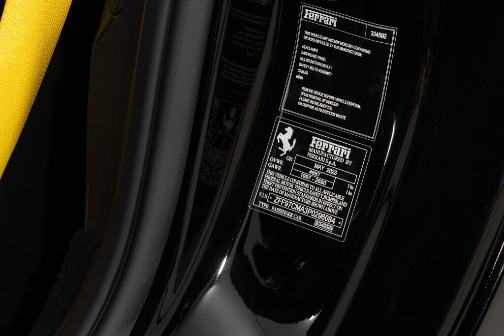 Used 2023 Ferrari 812 GTS image 29